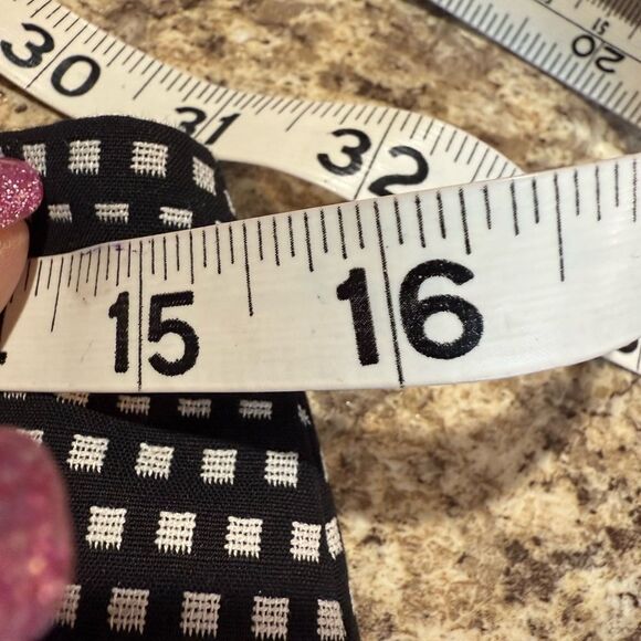 Loft size 4, black and white pencil skirt lined - Picture 6 of 9